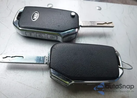 2020 Kia Forte Lxs из США, поврежденный, VIN 3KPF24AD8LE254788